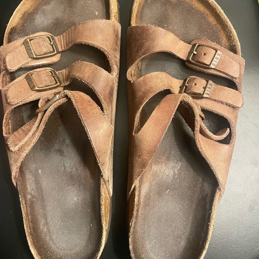 Brown Birkenstock Sandals multiple straps size 8 women’s